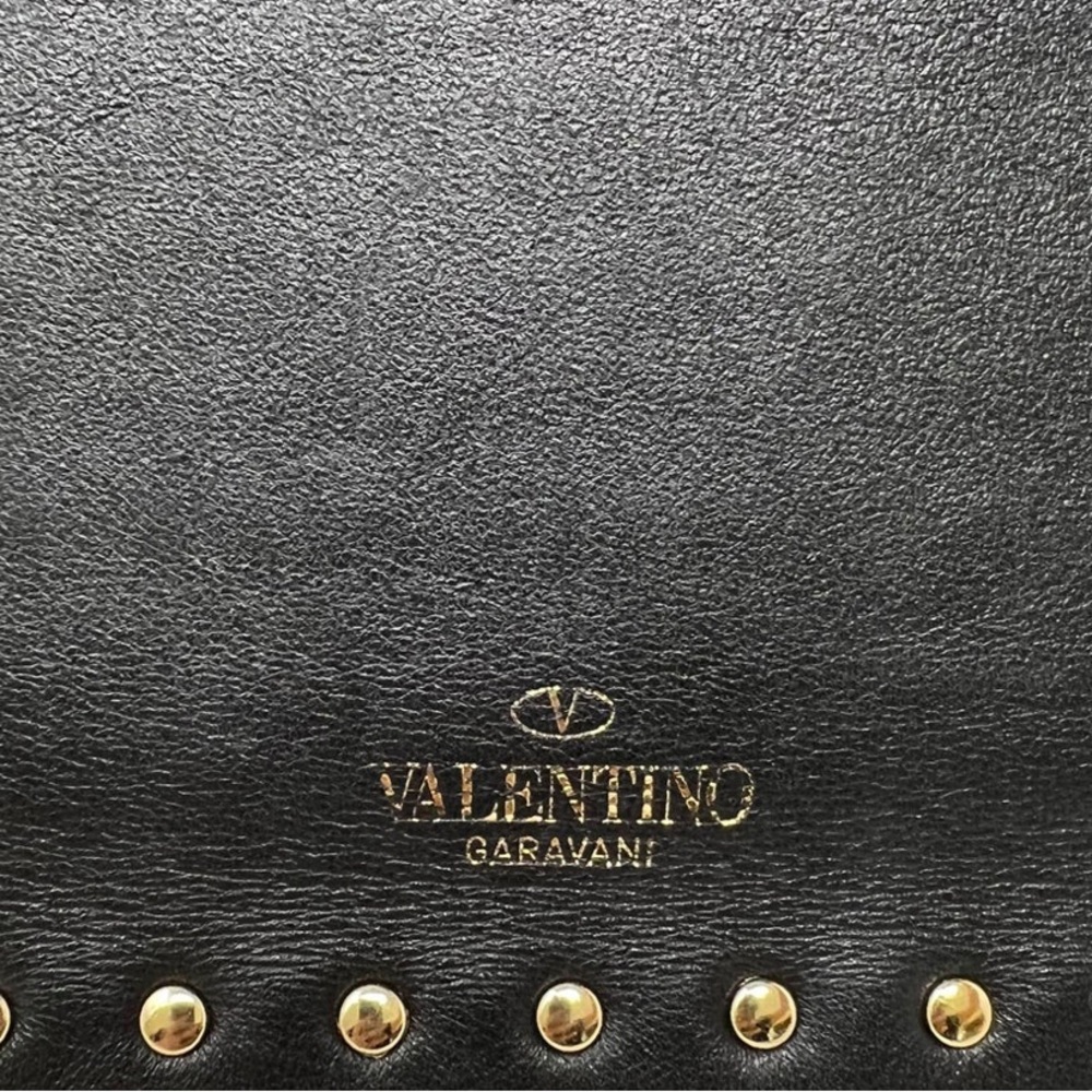 ✨SOLD✨VALENTINO BLACK ROCKSTUD POUCH - Picture 9 of 9